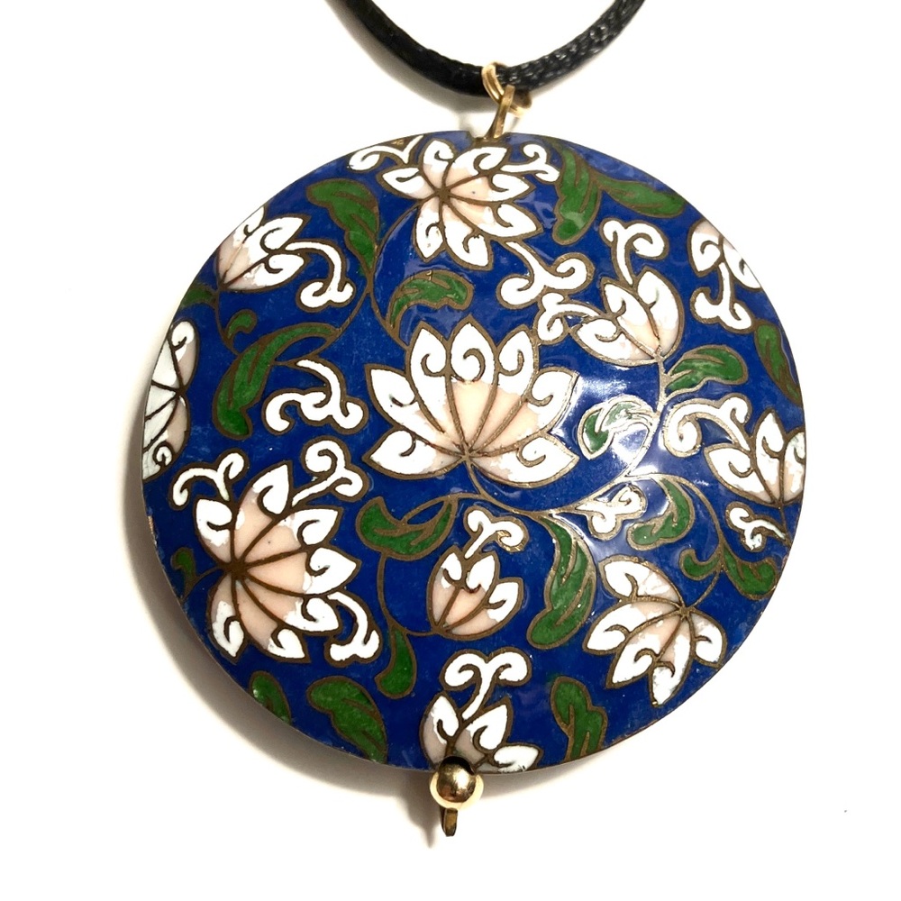 Cloisonne lotus pendant. Amazing vintage 7 petaled lotuses bronze tone metal 32"